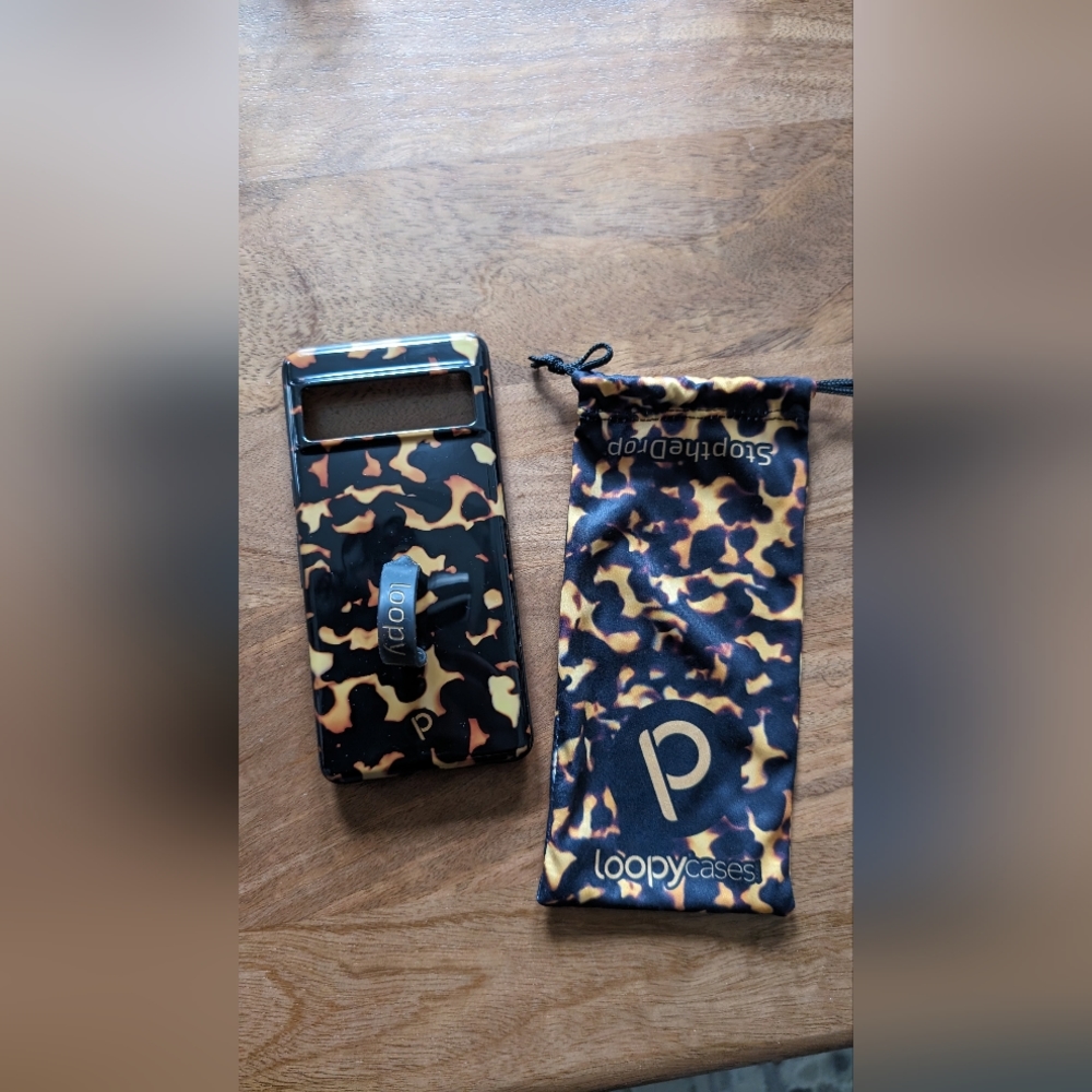 Tortoise Loopy Case for Pixel 7